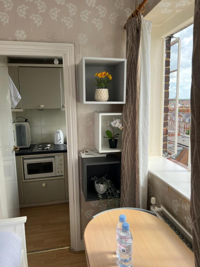 Super Located Studio In South Ken At Chelsea Cloister London Ngoại thất bức ảnh
