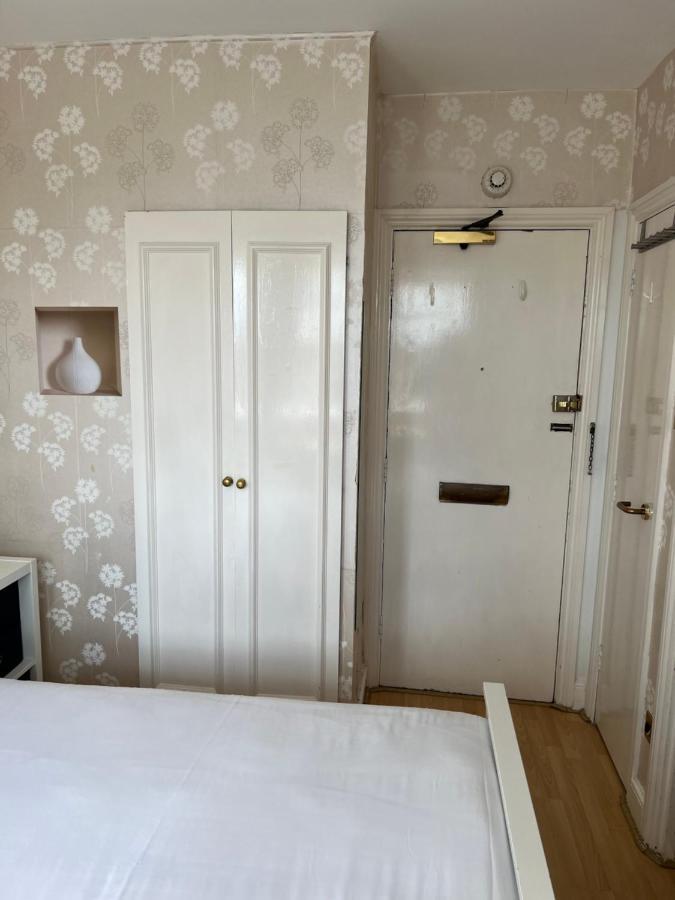 Super Located Studio In South Ken At Chelsea Cloister London Ngoại thất bức ảnh