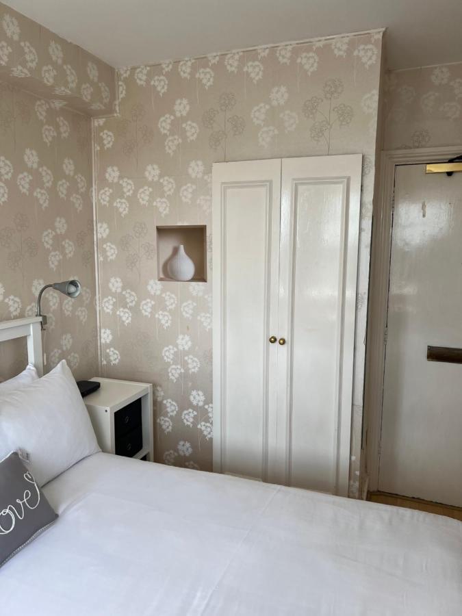 Super Located Studio In South Ken At Chelsea Cloister London Ngoại thất bức ảnh